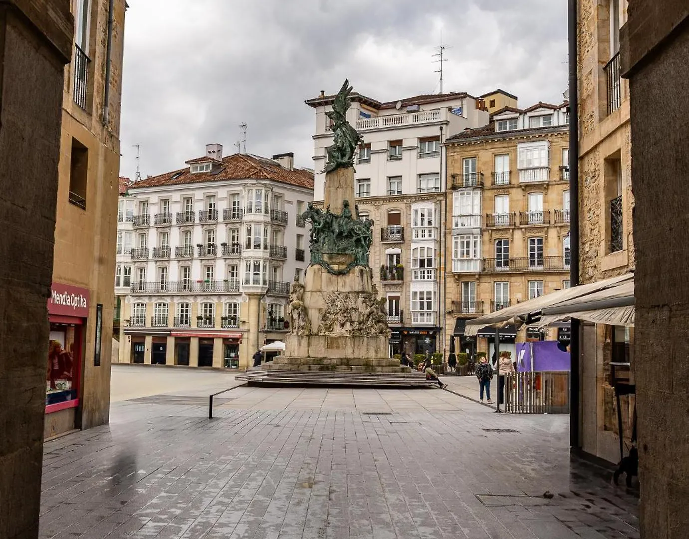 Aptc Etxea Vitoria-Gasteiz 0*,  Hiszpania
