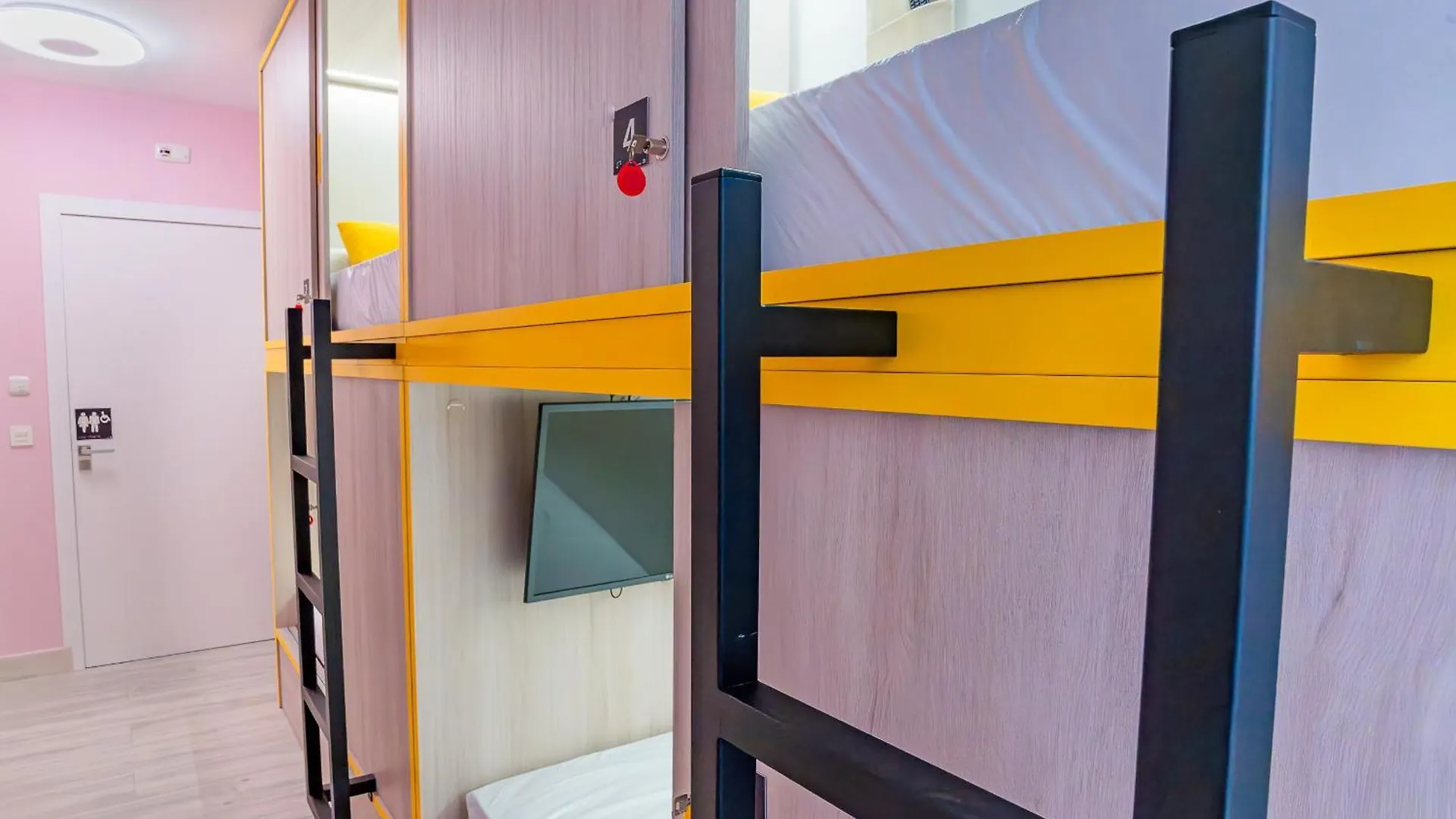Aptc Etxea Vitoria-Gasteiz Hostel